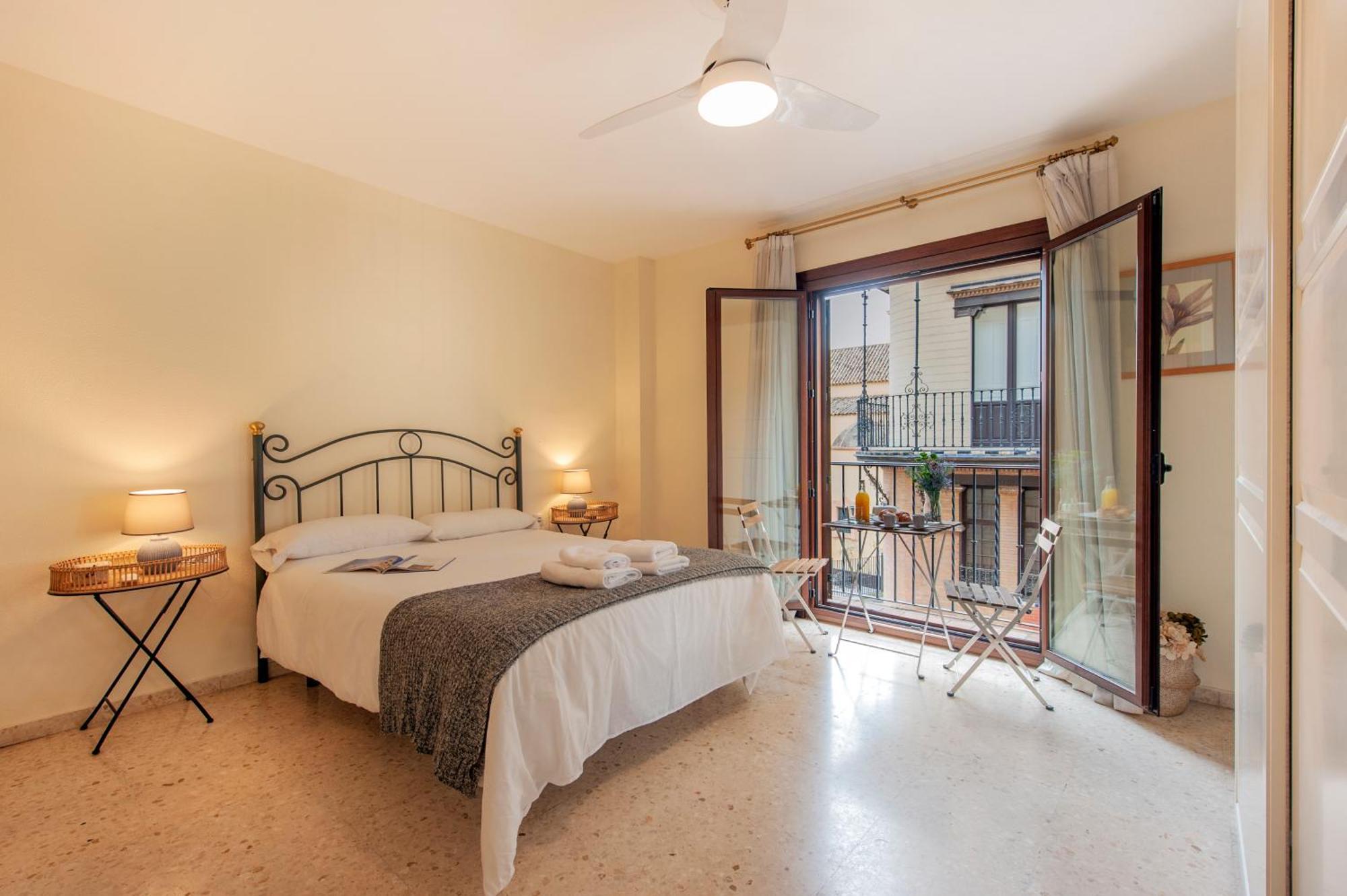 Ispal Apartment & Parking Seville Historic Center Vutse06601 Екстер'єр фото